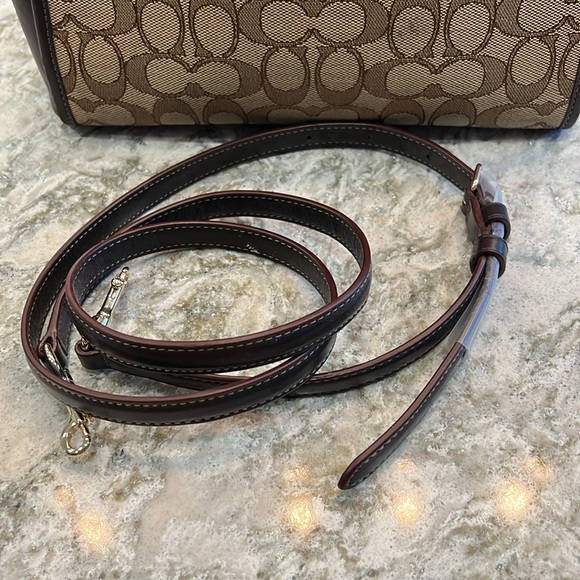 COACH BROWN SIGNATURE MINI TOTE DOUBLE SLOTS STRAP CROSSBODY EXCELLENT CONDITION - Picture 4 of 11